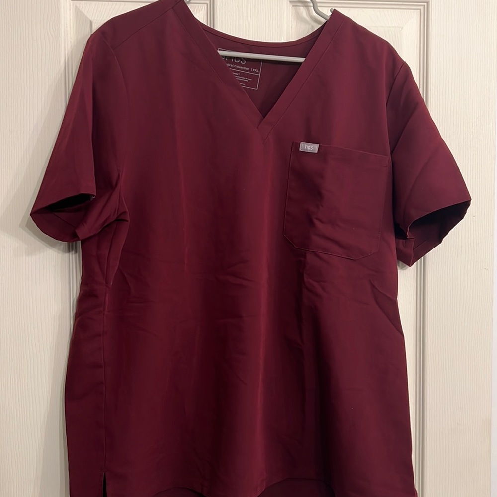 FIGS Catarina One Pocket Scrub Top Maroon